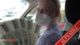 Annem ve üvey babam sikişirken benide aralarına aldılar – Porno izle