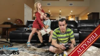 Temizlik görevlisi gözleri görmeyen kızı sevgilisiymiş gibi sikti – Fantezi porno